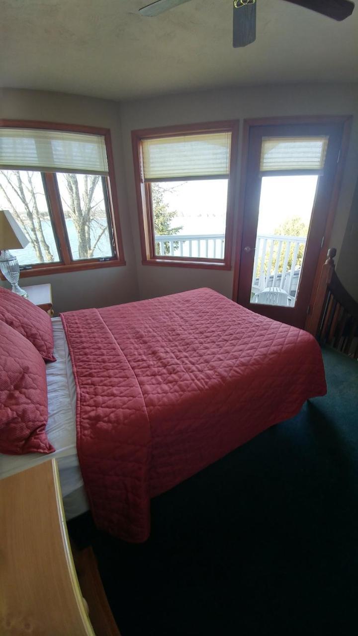 Snug Harbor Inn スタージョンベイ エクステリア 写真